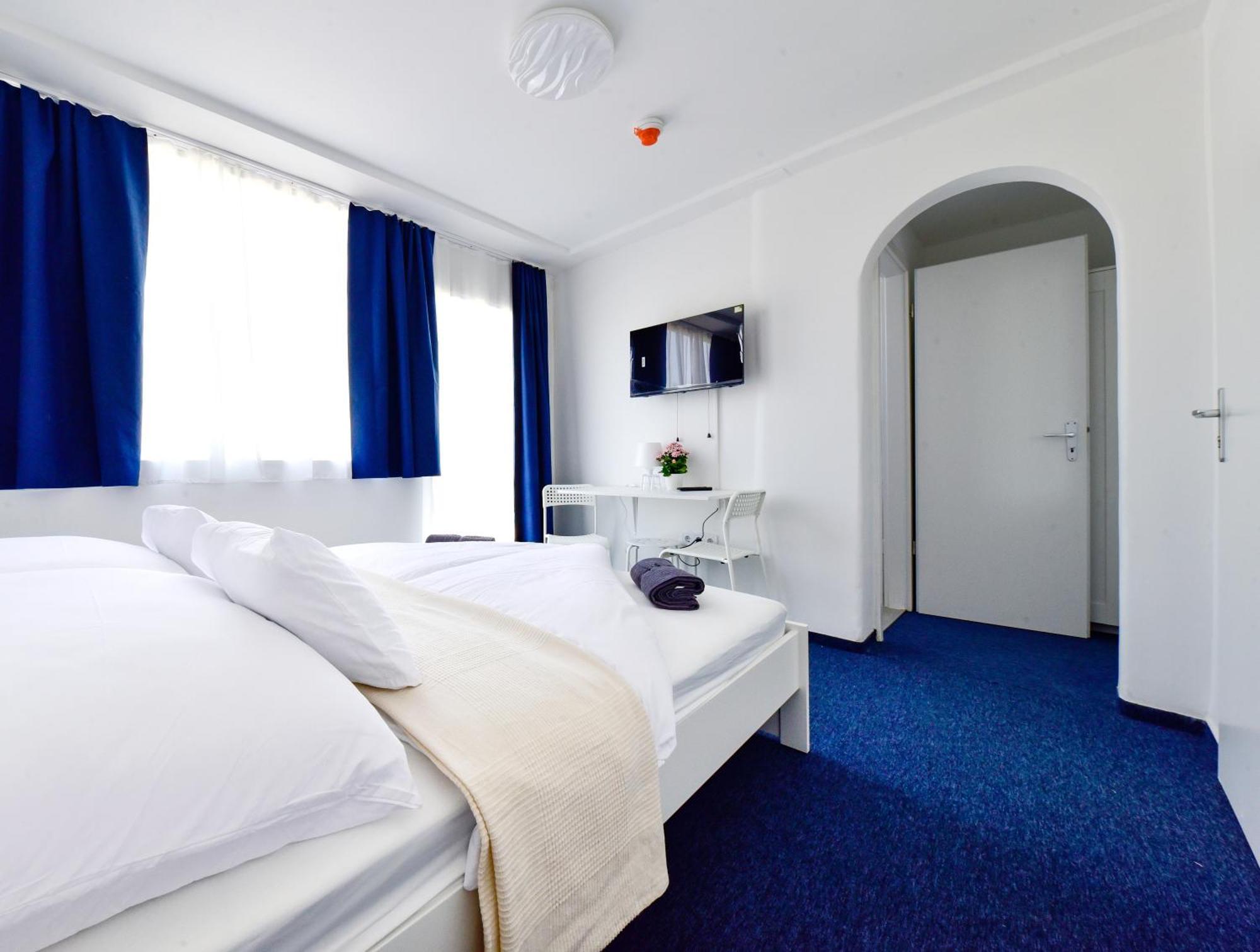 Zama Hotel Zamárdi Esterno foto